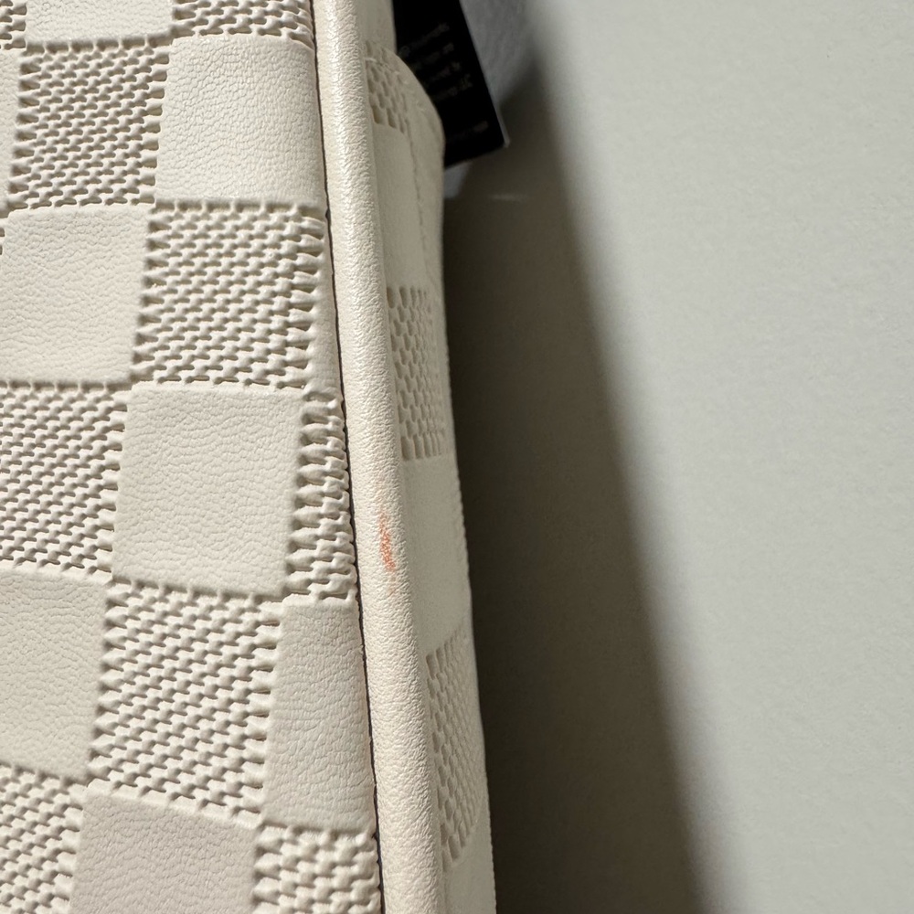 Tahari Cream Shoulder Bag - Picture 14 of 16